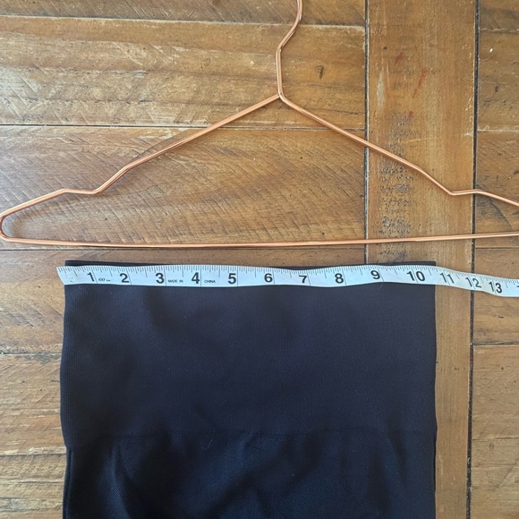 SPANX women’s Black Leggings - Picture 4 of 7